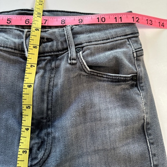 MOTHER The Zip Stunner Two Step Fray Gray Denim Jeans Women’s Size 25 - Picture 8 of 13